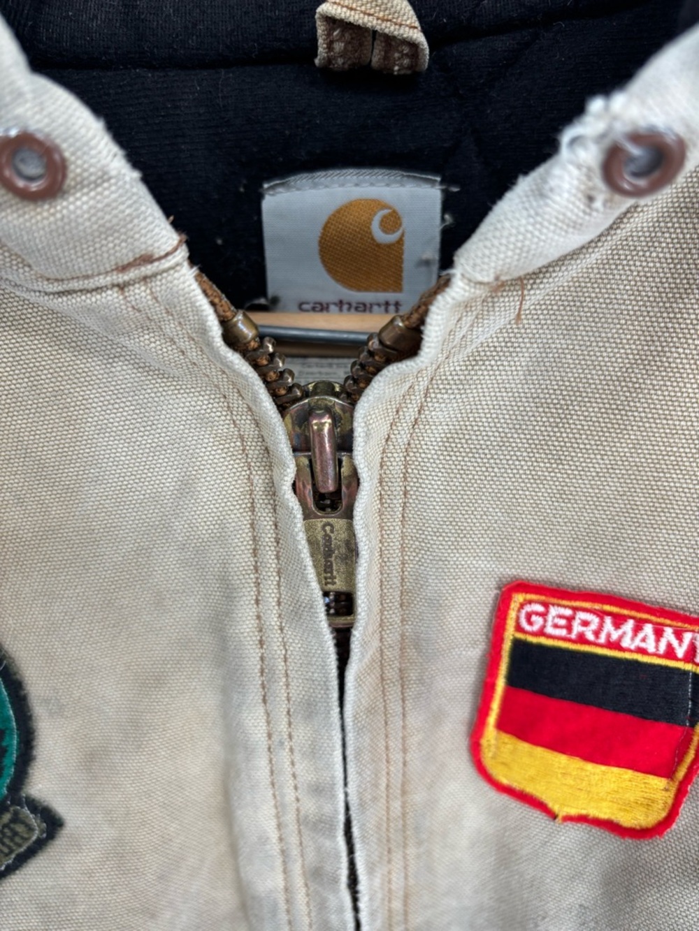 Vintage Carhartt J140 Quilted Flannel Lined Jacket Distressed Custom VTG Patches - Picture 11 of 16